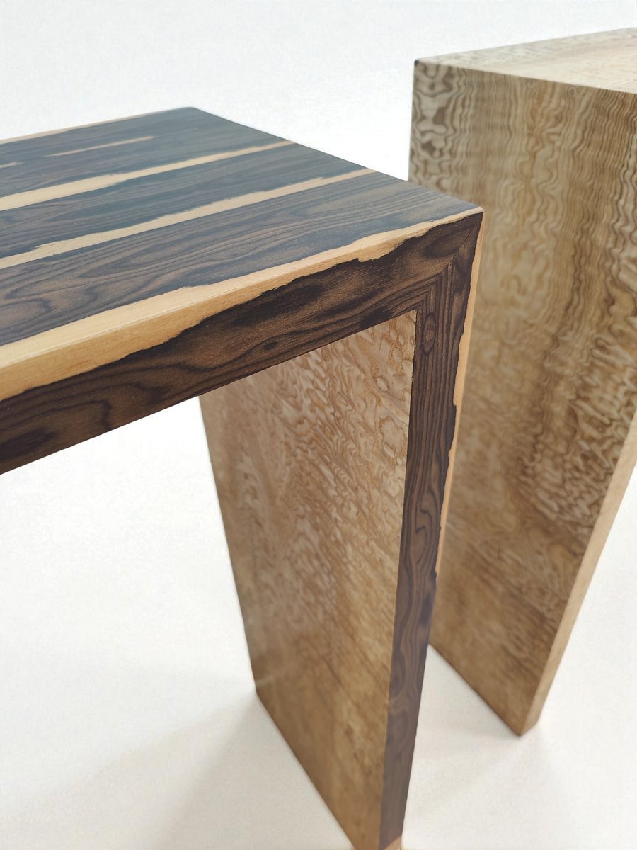 Labo_Voluptas's tweet photo. Ziricote
Console en u, pièce unique.
Placage extérieur  : Ziricote
Placage intérieur : Tamo
Dimensions L 1100 x P 300 x H 820 mm.
https://t.co/QHeAzg4wIF https://t.co/W5CkcoRoWV