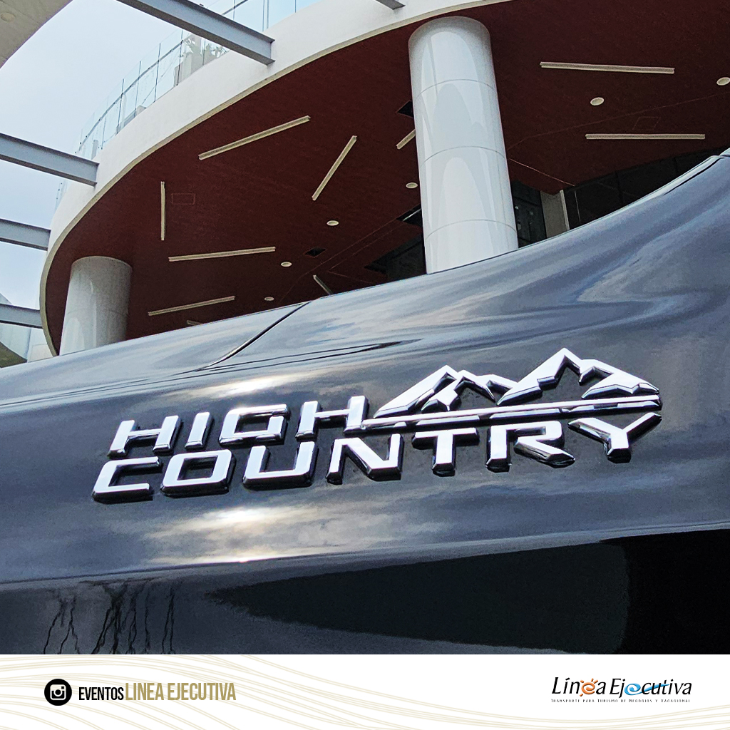 GrayLineSV's tweet image. Lista disponible para ti, nuestra nueva flota de camioneta super lujo Chevrolet Suburban 2025, un servicio más de nuestra linea 𝗕𝗹𝗮𝗰𝗸 𝗟𝗶𝗻𝗲 Luxury Transportation.
Para más información escribenos a nuestro whats app 7398 6305