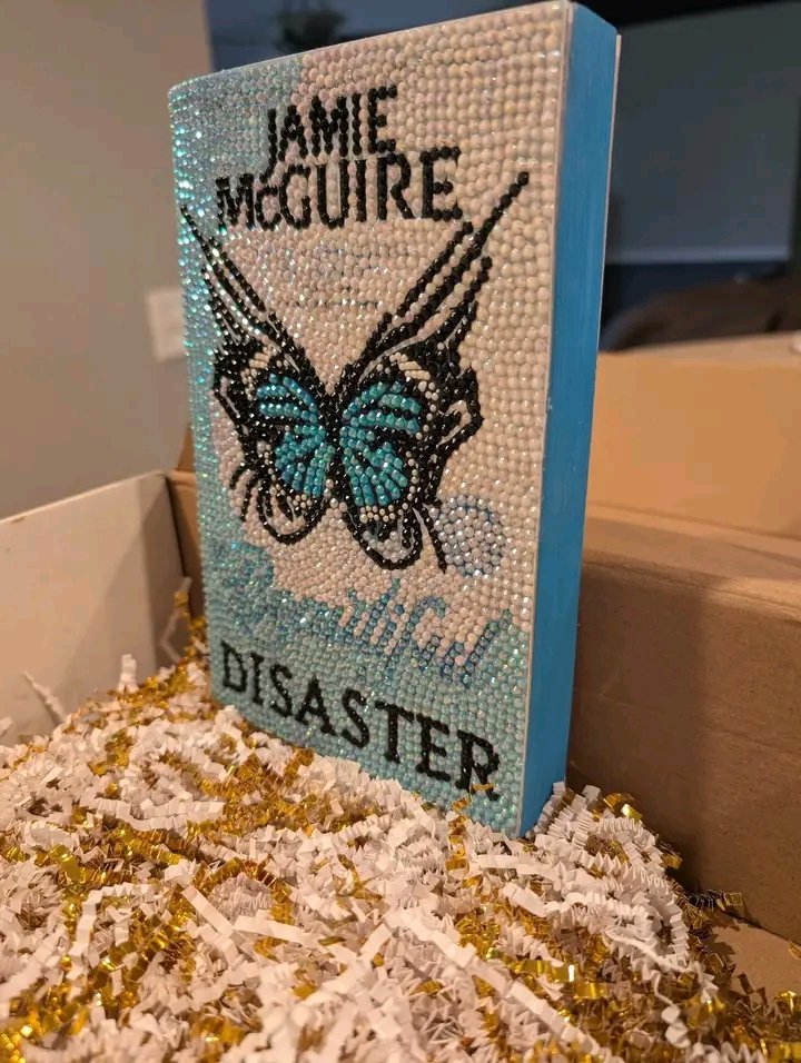 Show off your Work! 📗📚

#AUTHORS, SHARE YOUR SPECTACULAR BOOKS #poetry #blogs #kidsbooks for a #writerslift!

#ShamelessSelfPromoMonday

#historical #thrillers #fantasy #scifi #romance

#READERS find GREAT #books!