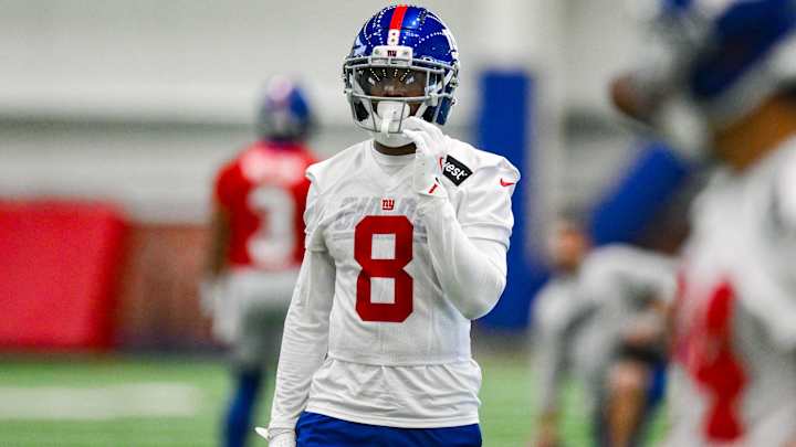 SleeperGiants's tweet image. Giants' safety Jevon Holland (No. 5 in 2024) and edge Brian Burns (No. 10 in 2024) both fell out of the NFL Executives Top 10 players at their respective positions.
Something to prove. 😤