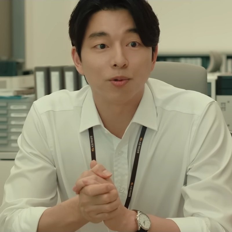 gongyoosimp's tweet image. gong yoo withdrawal so bad i&apos;m just watching his ads now i miss you bank teller gong yoo