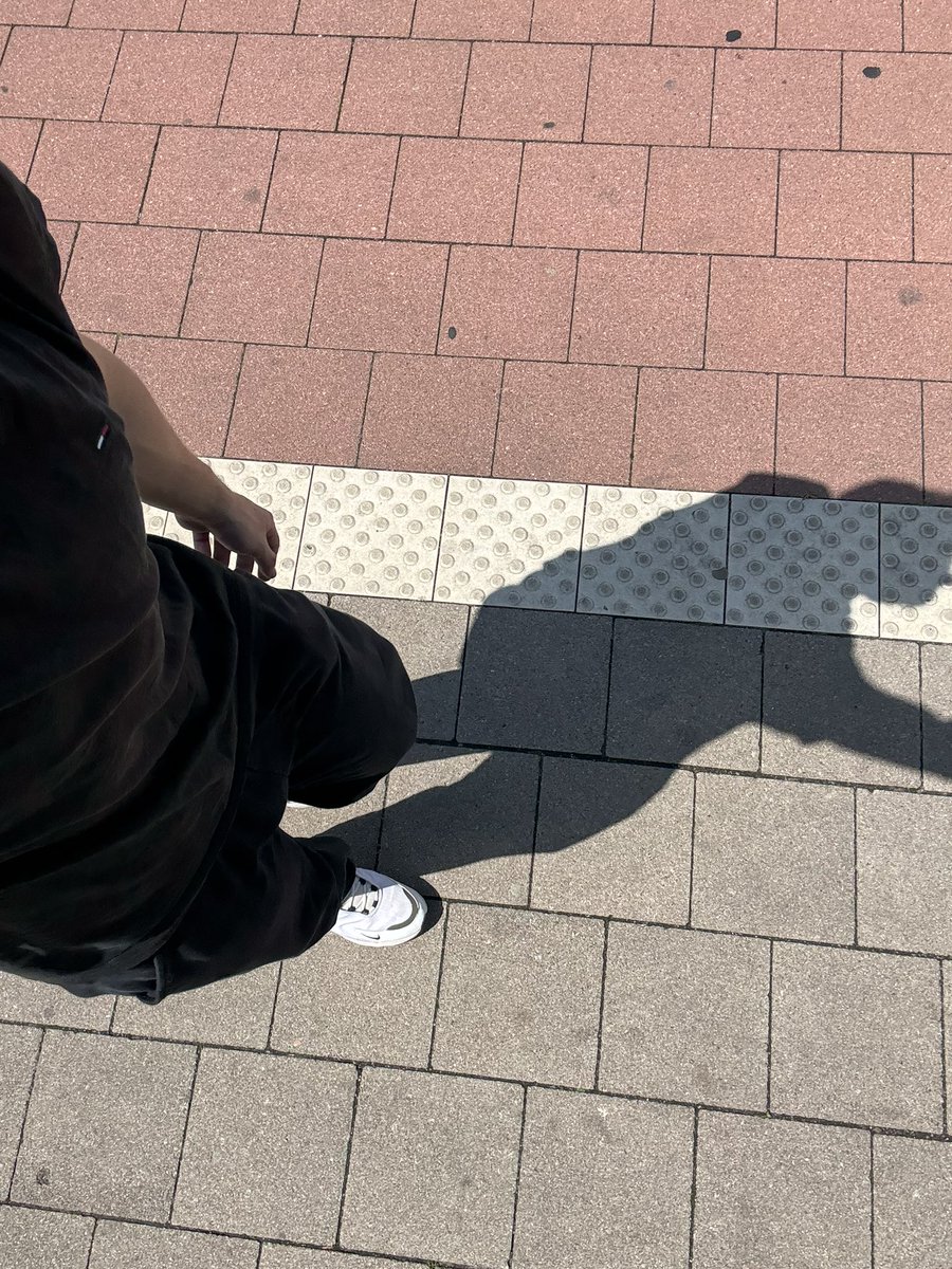 War im Gym, während ihr Knechte für mich gearbeitet habt. Und jetzt drückt ab ! 💸

#Master #Alpha #geldherr #Paypig #zahlschwein #Findom #Cashdom #dom