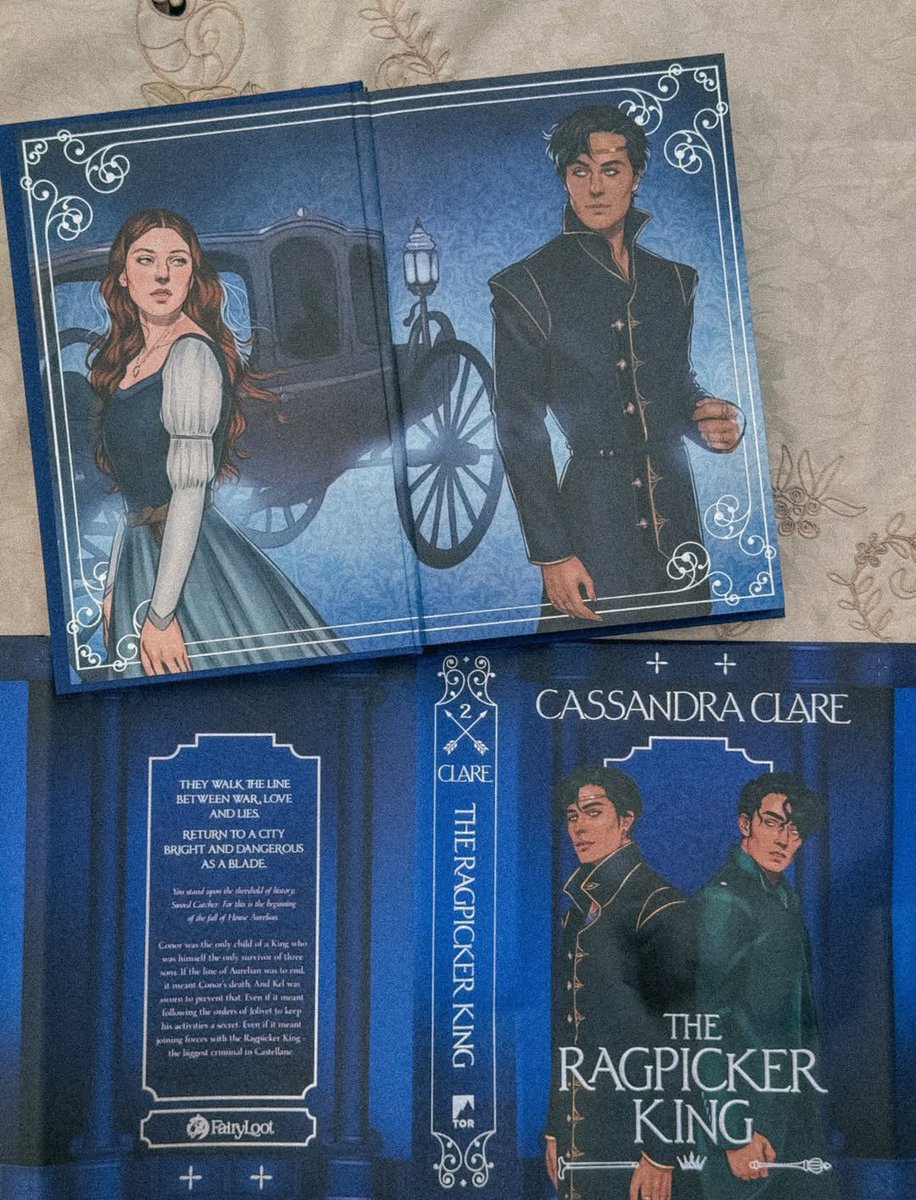 cassieclare's tweet image. I've been loving seeing your beautiful posts of Sword Catcher and Ragpicker King. Keep 'em coming! #Swordcatcher #RagpickerKing #Castellane