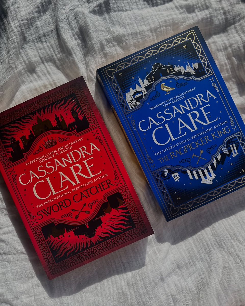 cassieclare's tweet image. I've been loving seeing your beautiful posts of Sword Catcher and Ragpicker King. Keep 'em coming! #Swordcatcher #RagpickerKing #Castellane