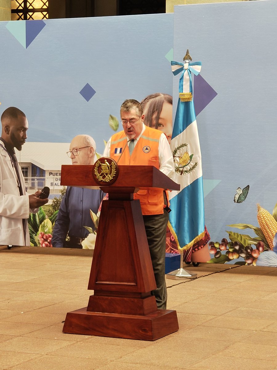 lsanchez_gtv's tweet image. La @ConredGuatemala puso una denuncia penal por los bloqueos de docentes que se registraron la semana pasada e imposibilitaron el paso de ayuda humanitaria a los afectados por los sismos en Santa María de Jesús, Sacatepéquez.
@Guatevision_tv @prensa_libre