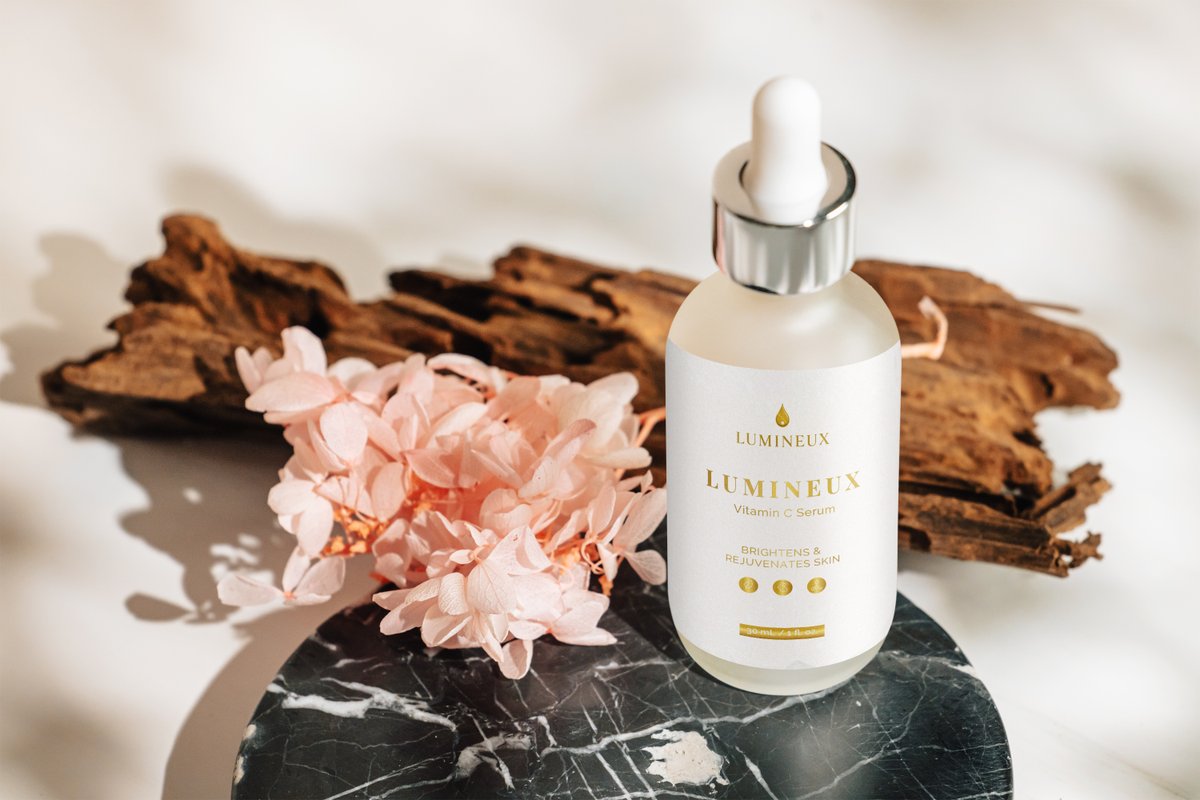 grafzygrove's tweet photo. Your Serum Label Isn’t Just Design — It’s a Statement of Trust and Beauty.  Let’s create a label that speaks luxury, purity, and performance—before the first drop is even used.
#graphicdesign #design #serumdesign #cosmetics #serumfacial #cosmeticlabeldesig #skincareproducts https://t.co/0dVHXEkMF4