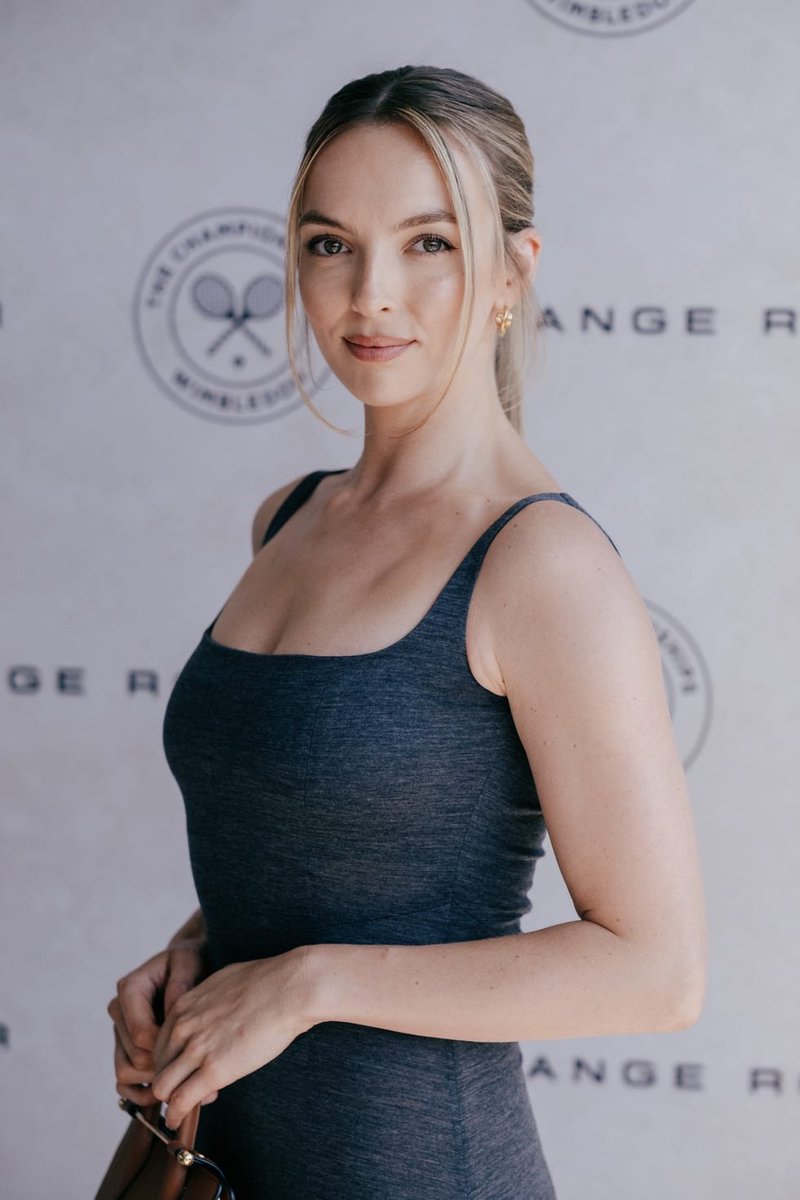 jodiemcoma's tweet image. Jodie Comer in 16Arlington with a bag by Strathberry for Harper's Bazaar and Range Rover lunch to celebrate the Wimbledon finals
photographed by @OliverHolms