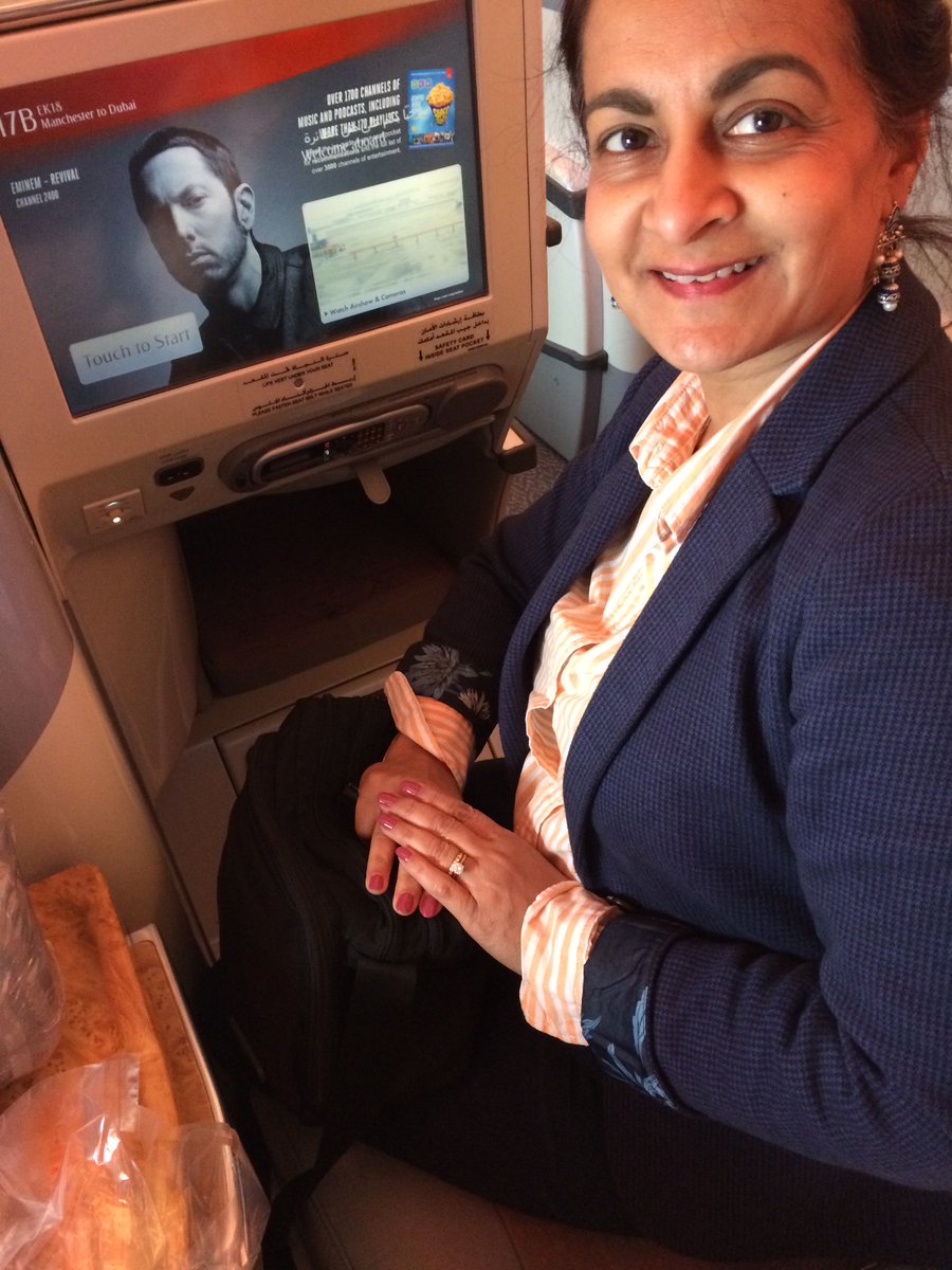 cabinetofficeuk's tweet image. Dr Poornima was a dedicated GP on the frontlines during the Covid-19 pandemic and tragically lost her life in 2020 after contracting the virus while selflessly caring for others.
An Elizabeth Emblem has been awarded to honour her courage and unwavering commitment.
@DHSCgovuk