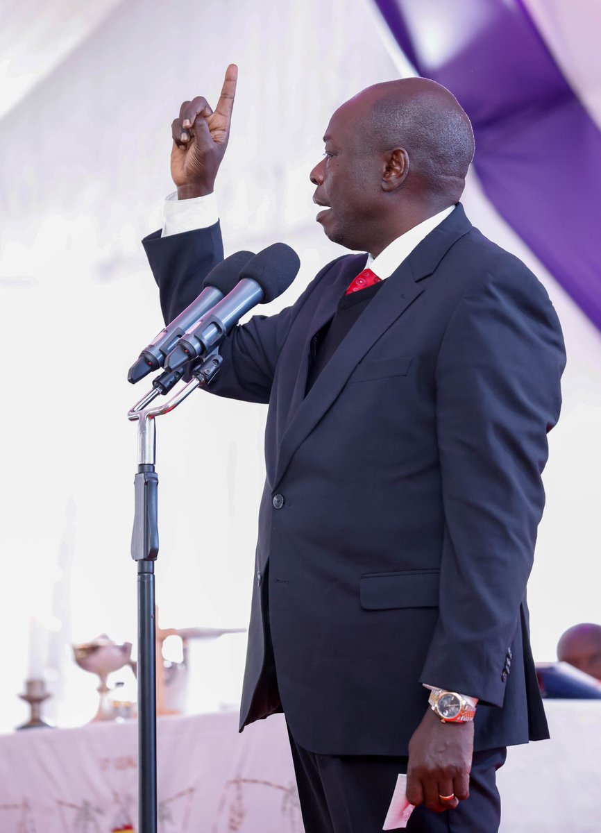 HonTarus's tweet image. @kot let&apos;s remind man from murima wamunyoro @rigathi that kenya&apos;s strength lies in its unity as a nation of 50 million people, not in the dominance of any single tribe. #TwotermWSR