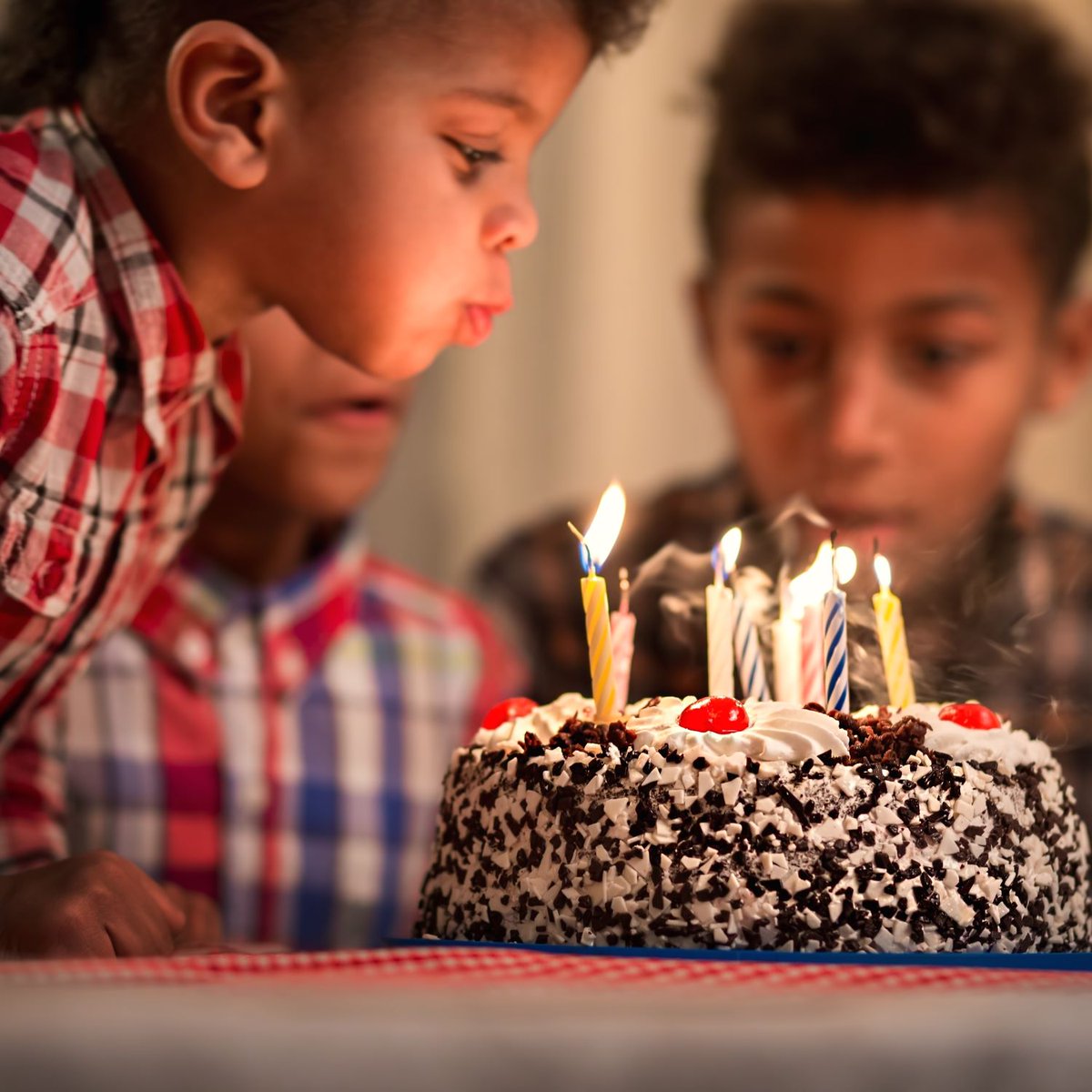 ⚠️Measles can be a serious illness. More than 1 in 10 children haven't had the MMR vaccine and they need 2 doses to get full protection. 

Find out more. ukhsa.blog.gov.uk/2025/05/23/wha…