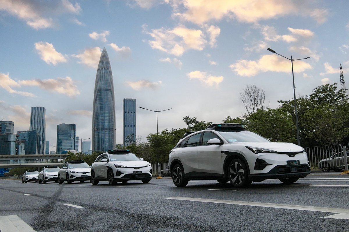 PonyAI_tech's tweet image. 🚖Last wk, Our co-founder &amp;amp; CTO Lou Tiancheng joined #ReutersNext Asia 2025.
Lou: Our gen-7 #robotaxis mass production &amp;amp; road testing now underway, fleet on track to hit 1,000 units by yr-end.
We&apos;re scaling from tech validation to mass deployment🌏
More: reut.rs/3GEBHG9
