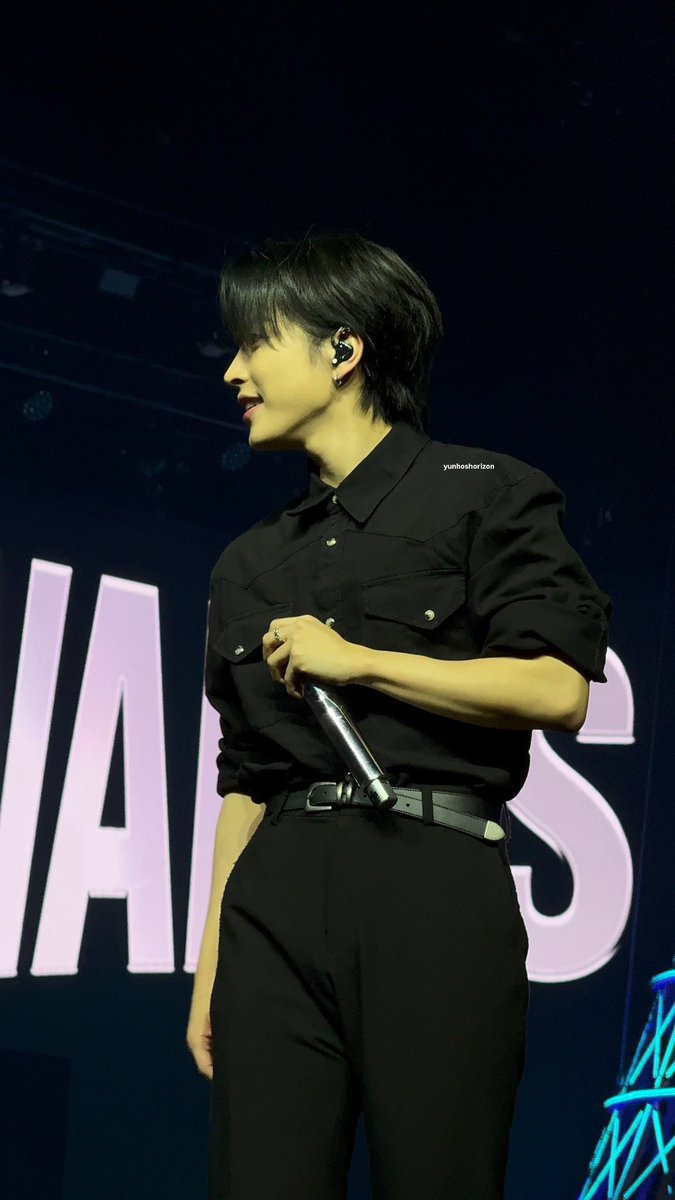 홍남보 ㄹㅈㄷ 사진. 절대 팔 보지마라.