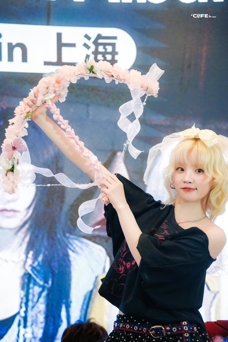 CLFE0923's tweet image. 250714 Shanghai Fansign Day 1

#우기 #YUQI #宋雨琦