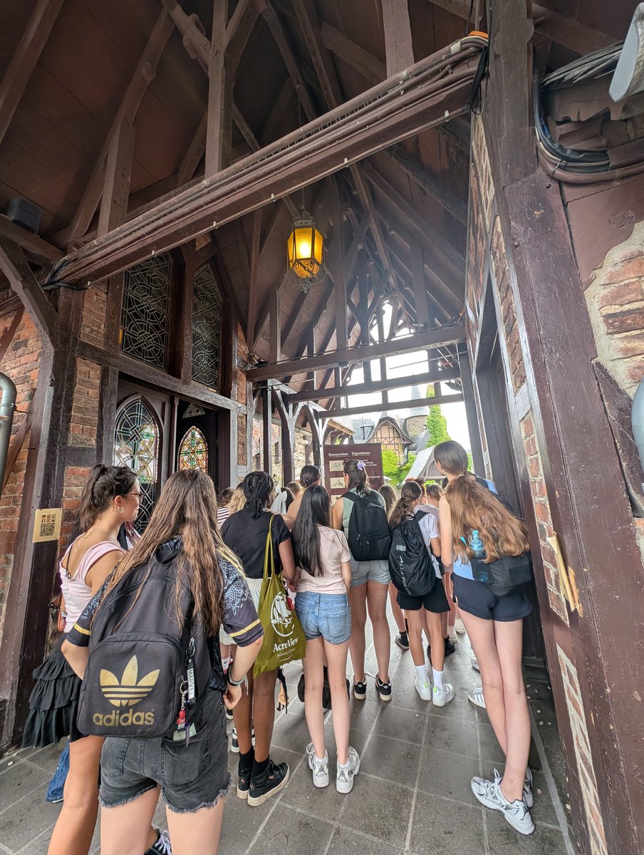 MissLongdenLanguages (@misslongdenmfl) on Twitter photo After a refreshing rainshower we have made it to Cochem Castle for our tour
<a href="/FlixtonGS/">Flixton Girls School</a> After a refreshing rainshower we have made it to Cochem Castle for our tour
<a href="/FlixtonGS/">Flixton Girls School</a>