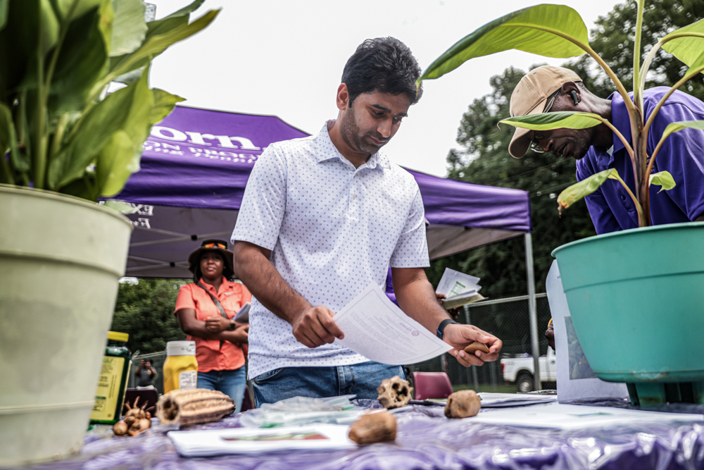 Alcorn State University’s Center for Conservation Research hosted a free training workshop, offering farmers and enthusiasts valuable insights into innovative growing methods, including clonal propagation techniques. To read more, visit tinyurl.com/mu9h2hck. #AlwaysAlcorn