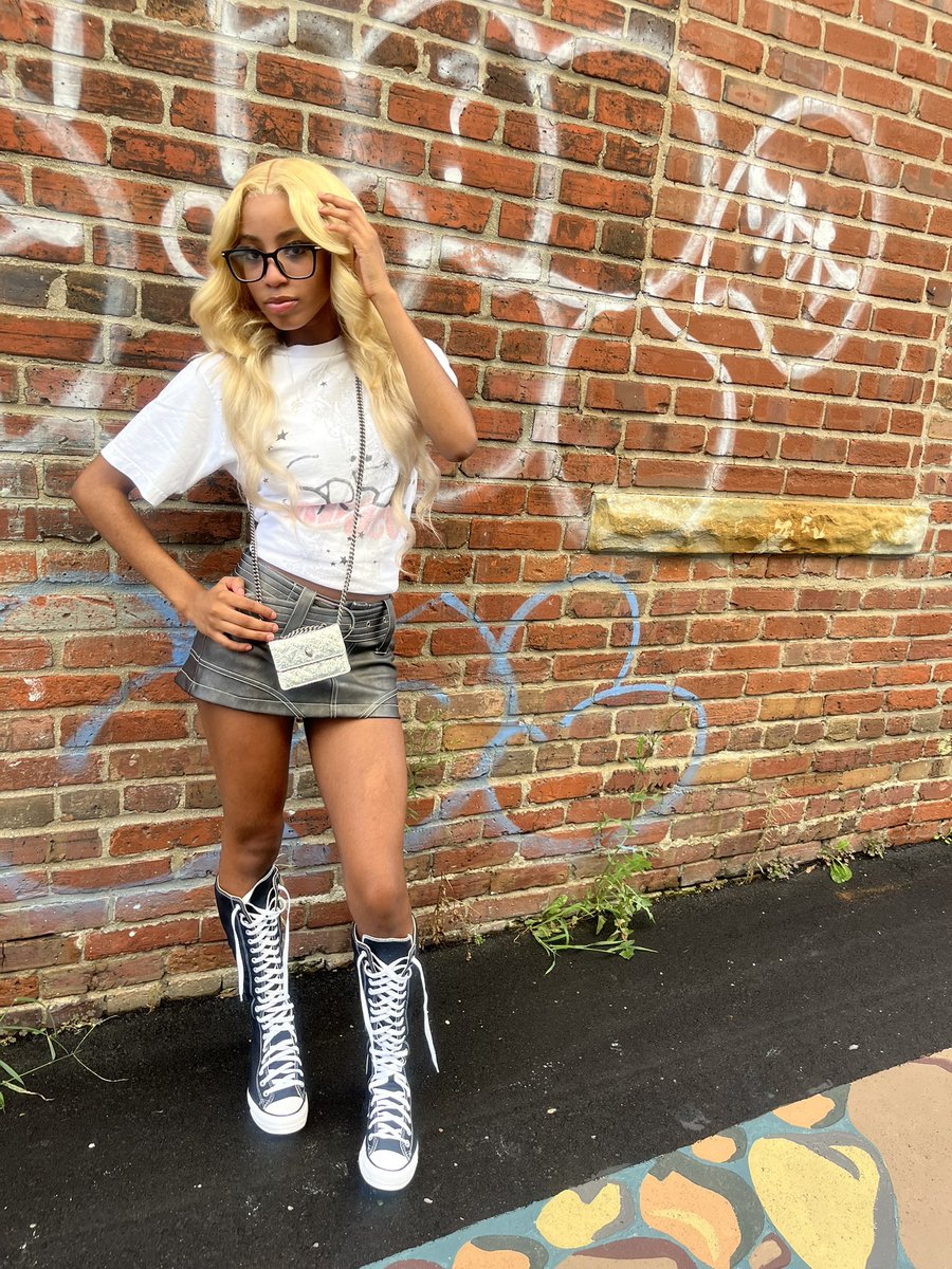 mariahlakeiaa_'s tweet image. 07/14 🎸 #cancerszn