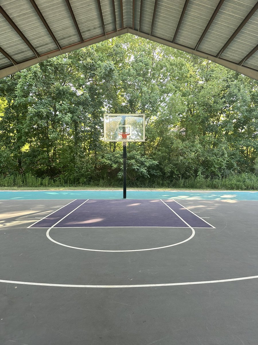 GameShotsBB's tweet image. Second court as the sun is now fully up.
Make shots in front of a few
Make game winners in front of thousands
“Your workouts are harder than any of my other trainers”
