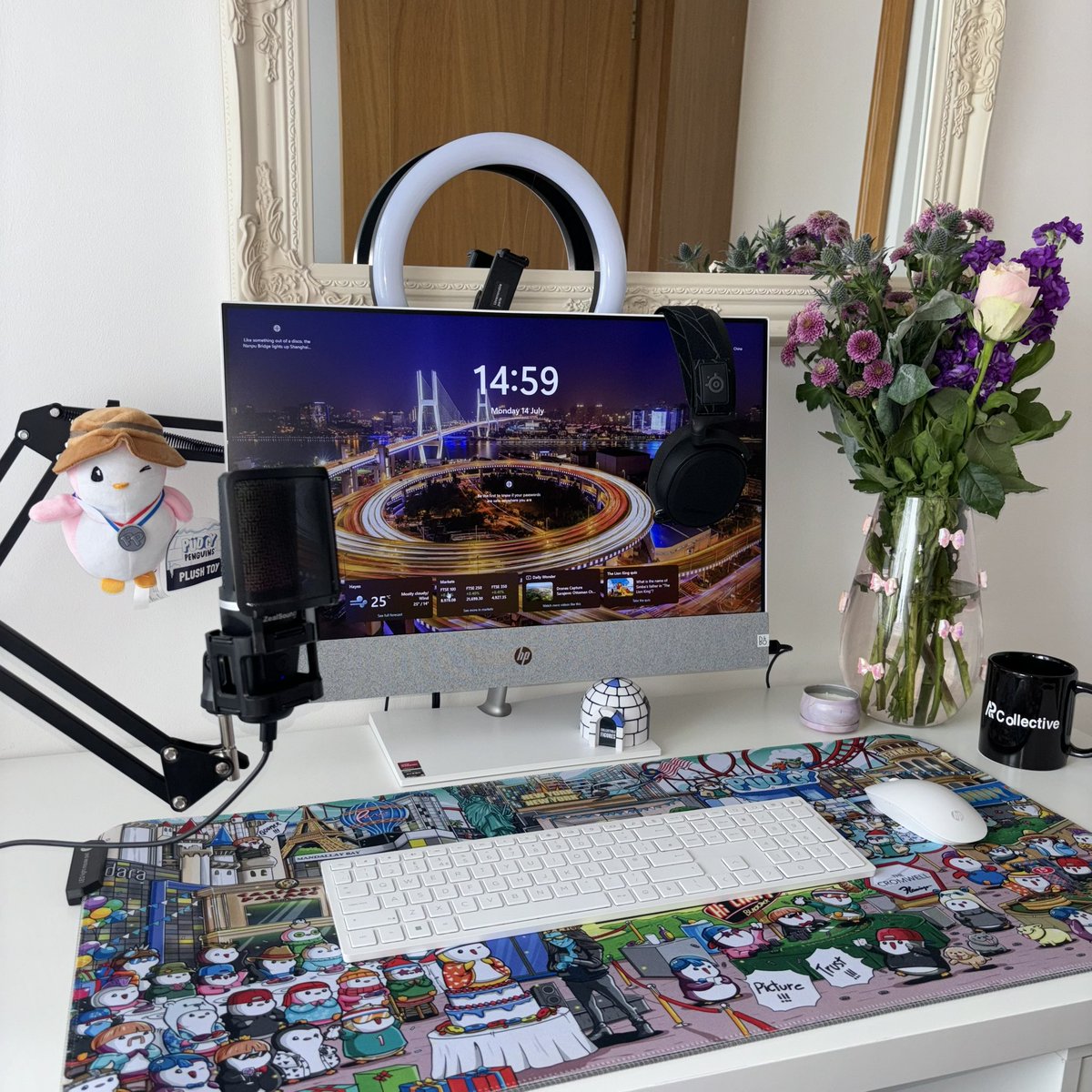 maya_lndn's tweet image. generational wealth will be made here
desk featuring my favourite companies