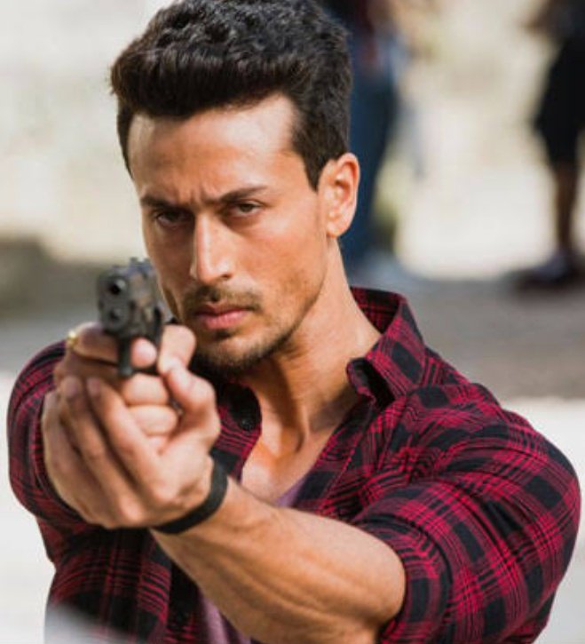 CineBuff2003's tweet image. 🤫
bilkul 🤫
kisiko mat bolna, warna maza kharab ho jayega
#war2 #jim #saurav #tigershroff #johnabraham #yrf #spyuniverse #war2fromAug14th #hrithikroshan #jrntr #kiaraadvani #alpha #aliabhatt #sharvariwagh #bobbydeol #anilkapoor #manushichillar