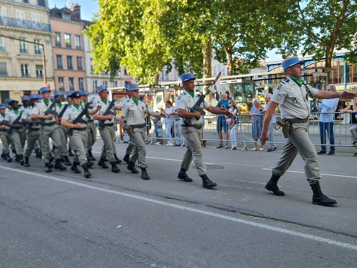 jordan_guitton's tweet image. 🫡 Hier soir, j'étais présent au défilé du 14 Juillet à Troyes. 🇫🇷
Bravo à tous les acteurs bénévoles et professionnels du territoire qui oeuvrent chaque jour pour notre sécurité et notre santé. Ils représentent un maillage territorial riche.
Les mettre à l'honneur, c'est…