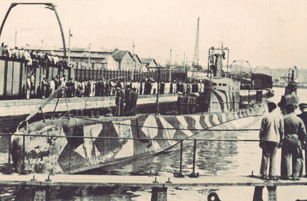 FlMichele69's tweet photo. Submarines

SS #RsmgGuglielmotti GI (1938-1942)
Brin Class

📷 #WW2 7 May 1941 #Bordeaux #France Note: Sunk on 17 March 1942 by SS #HMSUnbeaten off #CapoSpartivento

@ItalianNavy 🇮🇹 https://t.co/2JvGWePDsW