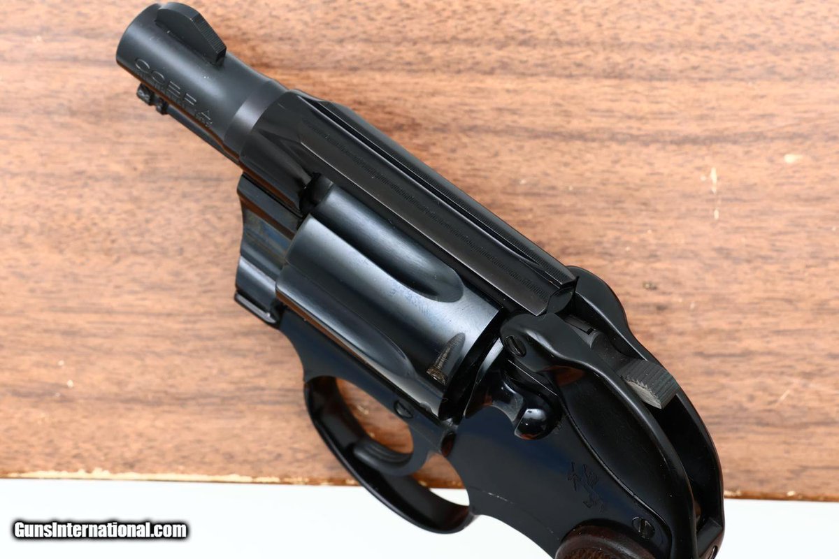 GunsInternation's tweet image. Take a look at this Spectacular Colt Cobra Revolver, Shrouded Hammer, Boxed here - tinyurl.com/49ww89dm
Also Check out our giveaway and don't forget there are multiple ways to enter! gunsinternational.com/contest/
#Gunsinternational #Monday #Colts #NRA #PEW #History #revolver