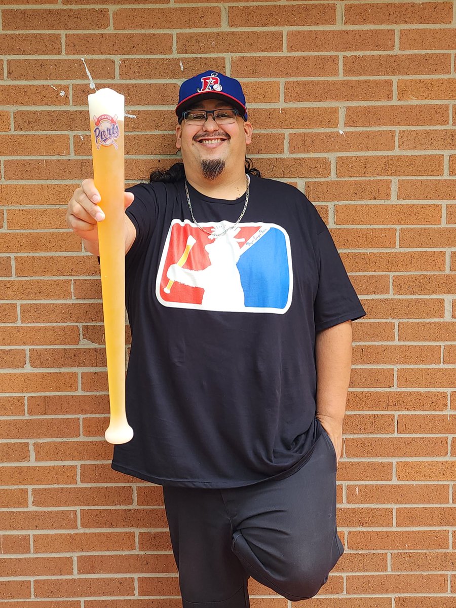 JDawgOakAs72's tweet image. 4 days away from the Inaugural #BeerBatFriday at Banner Island Ballpark in collaboration with the @stocktonports
🎟 Tickets are available here
fevo-enterprise.com/event/Beerbat2
The @LastDiveBar will be in the house as they are doing a gate giveaway... a beautiful #Cheladas pin