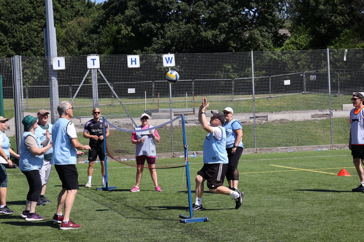 SwansFdn's tweet image. 𝐅𝐈𝐓 𝐉𝐚𝐜𝐤𝐬 𝐒𝐮𝐦𝐦𝐞𝐫 𝐆𝐚𝐦𝐞𝐬 ☀️😎
Well done to all FIT Jacks who participated in our Summer Games in the hot weather yesterday 😅