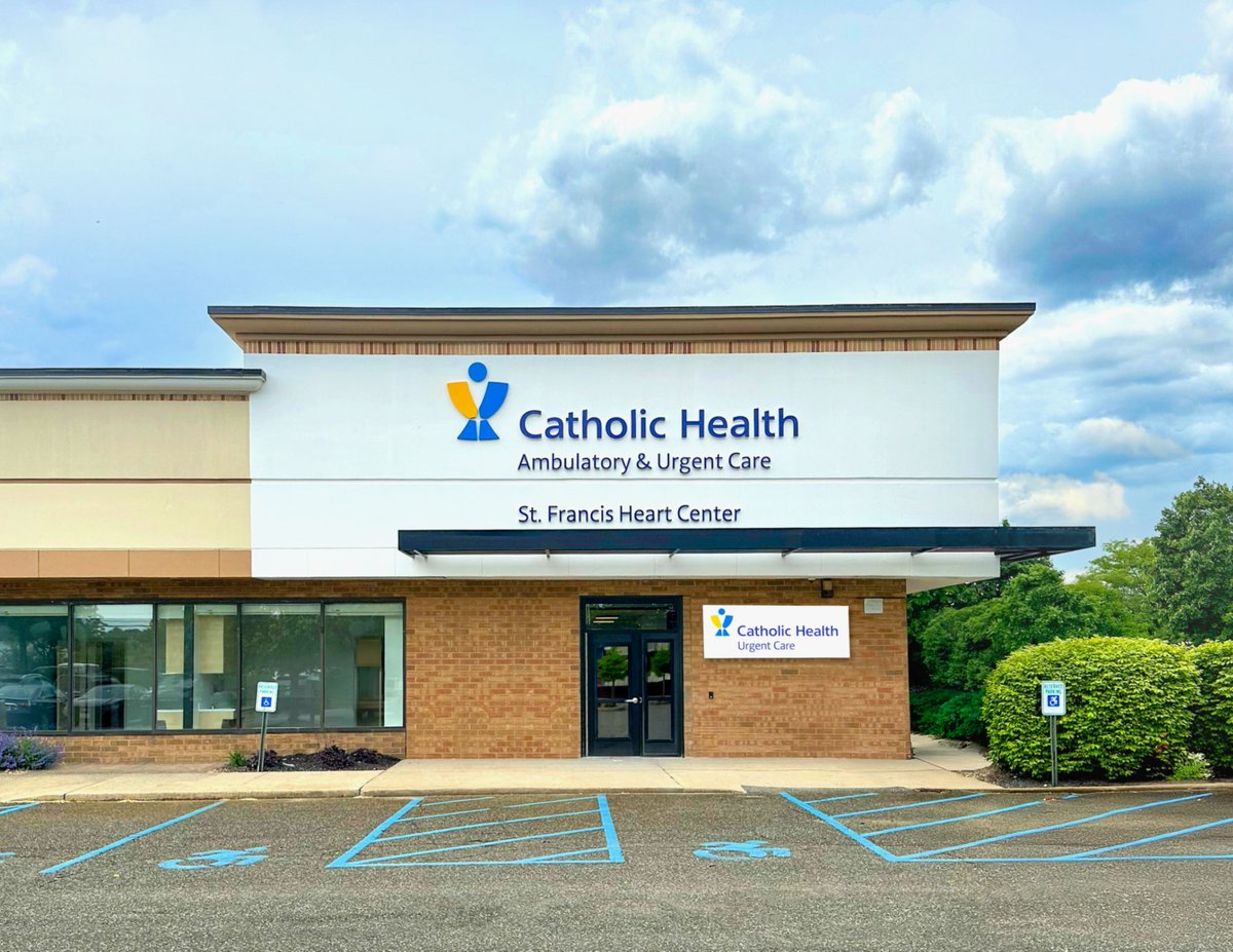 CHS_LI's tweet image. Catholic Health Ambulatory & Urgent Care at Melville is officially open!🎉
For more information on services offered, visit: bit.ly/44u6NJI