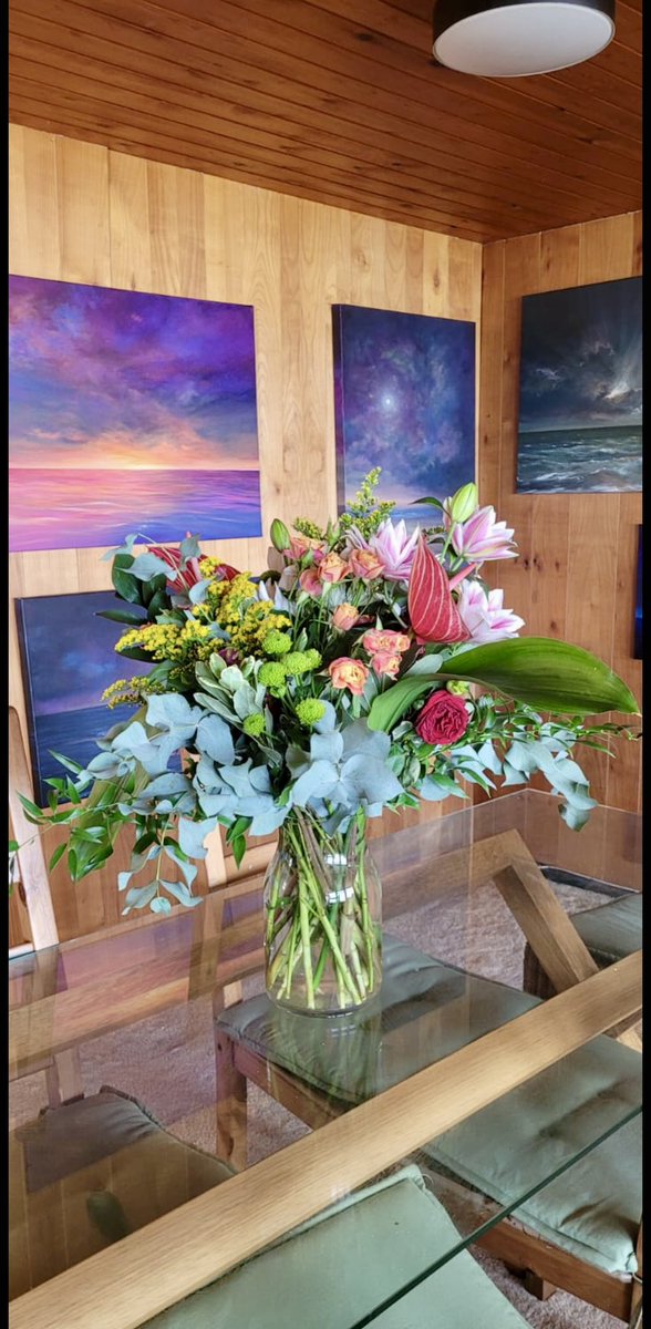 PaulPRSNTS's tweet image. Special huge thank you to Toni at The Lily Pad Florist in Penarth town for the wonderful beautiful flowers you did for my engagement announcement to Emily May Williams on Saturday evening..
Emily loved them and sitting perfectly on our table at home now..👏💙🙏
#highlycommended
