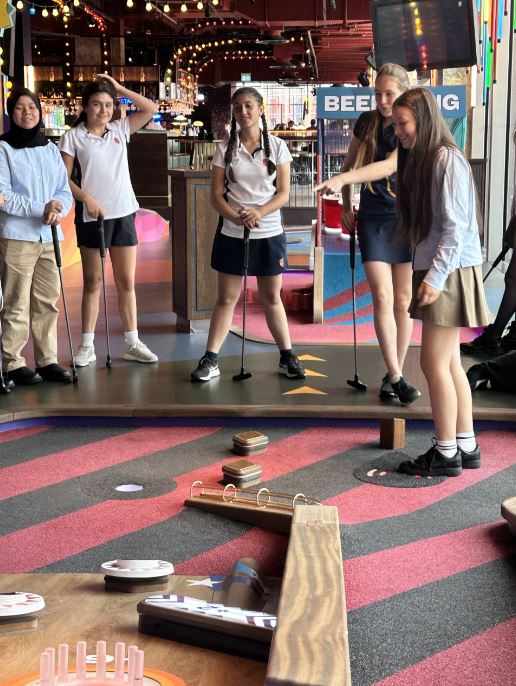 Whilst our students are on their Summer holidays, here are a few fun moments from the last two weeks of the Summer term - KPS students took to the high-tech mini golf course at Puttshack with competitive spirit and good humour.
