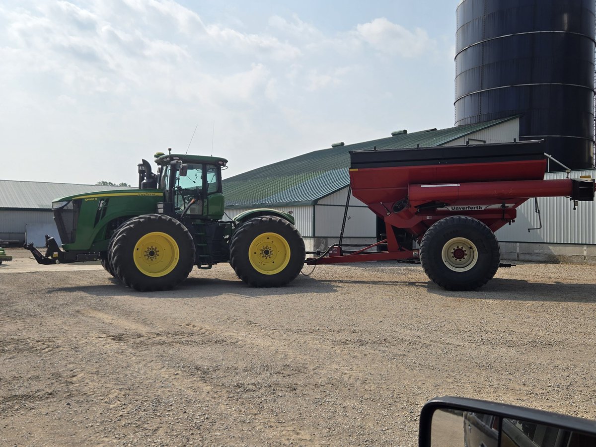 I don't know how much power it's going to take, but I know how much we're going to use!  

- Ron White, or something like that!

😆

#wheat #harvest25 #ontag
