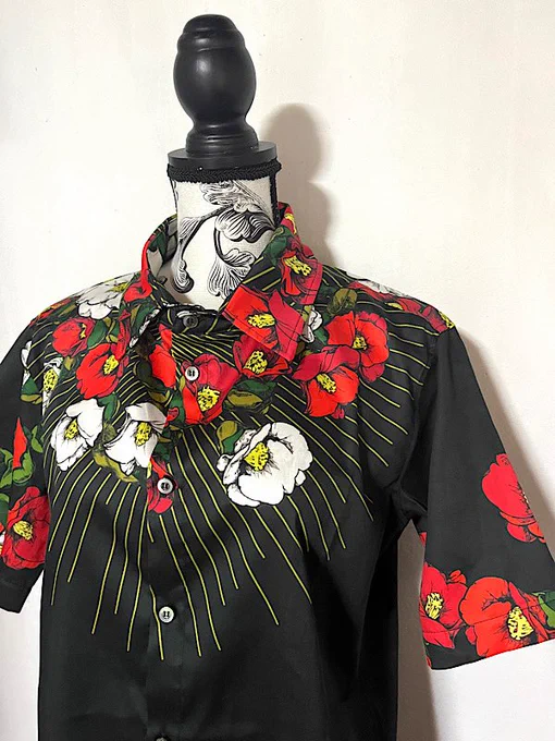 7月後半 お洋服も柄を沢山ご用意しております。ぜひごゆっくりご覧くださいませ
