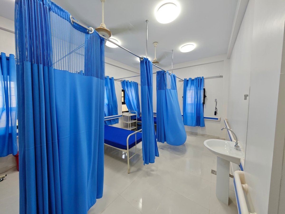 ICRC_ye's tweet image. 📌Sa’ada New Remand Prison
Today, the ICRC & authorities inaugurated a new medical clinic within the prison. A functional and well-equipped health facility that will provide quality care for detainees and help prevent chronic health deterioration.
ms.spr.ly/6010ShOAs