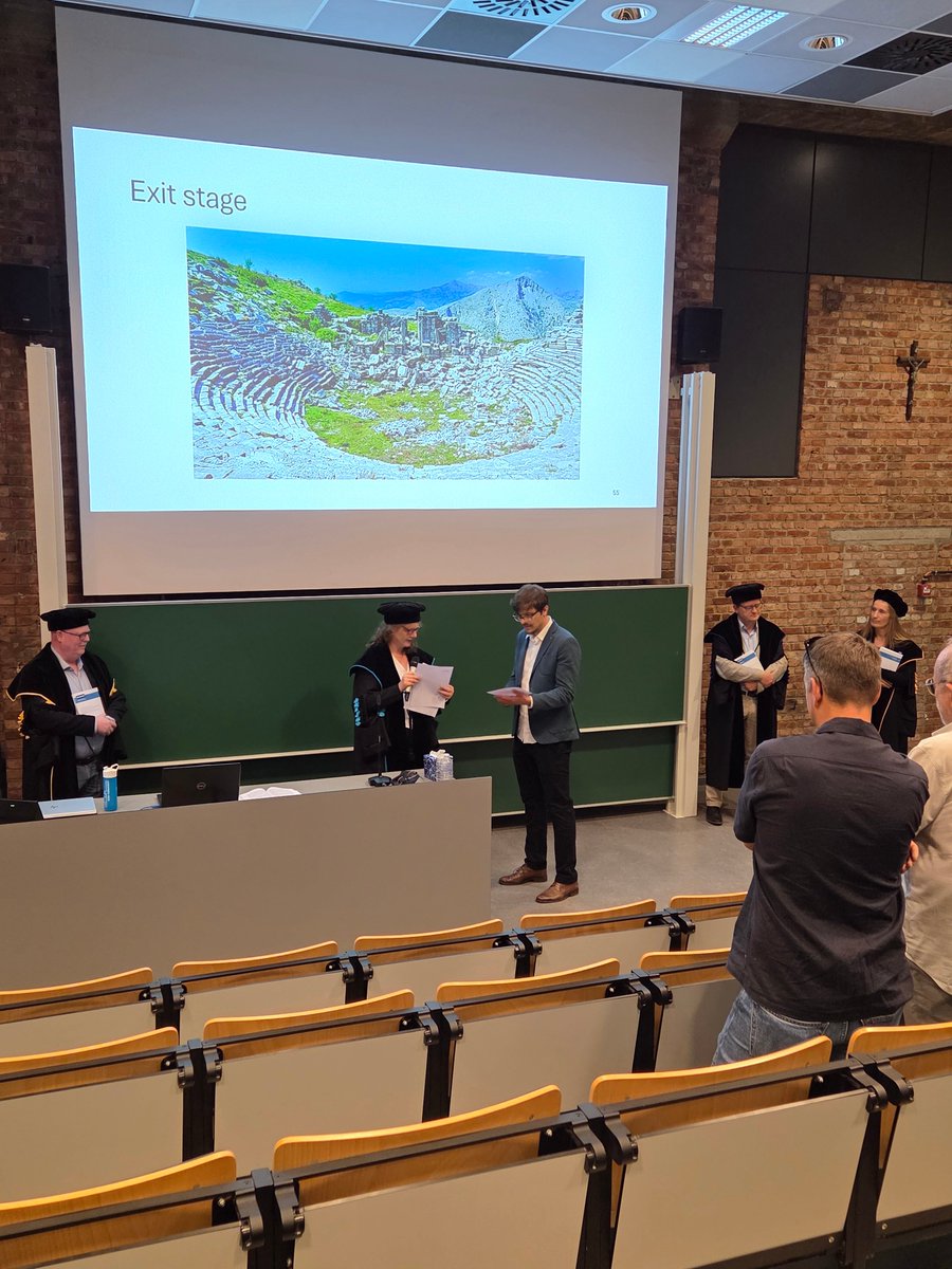 dForNatLan's tweet photo. At the end of June, Stef Boogers successfully defended his PhD! He presented his fascinating research on the environmental impact of human activities in the #Sagalassos territory in #Turkey. 

#PhD #ForestResearch https://t.co/NsElQHaJfE