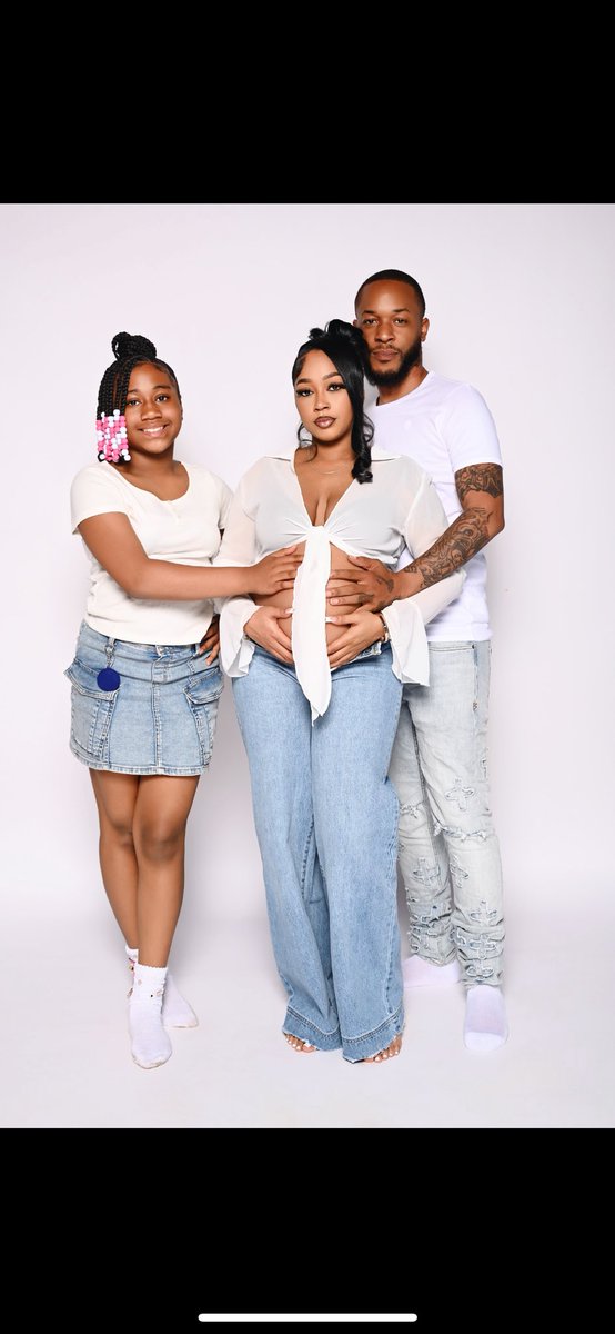 NicolesAmbition's tweet image. Family is 1 thing but creating your own lil family is another thing🫶🏽🥰🤞🏽