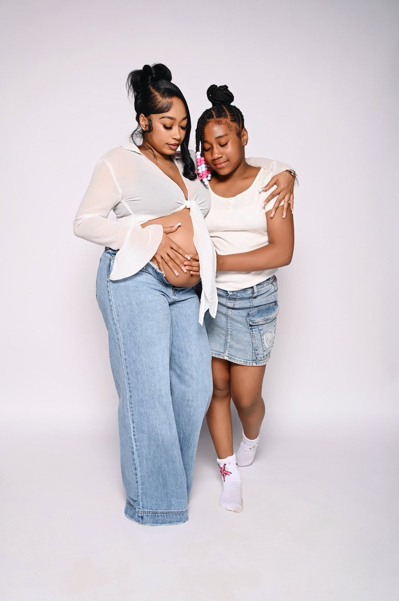 NicolesAmbition's tweet image. Family is 1 thing but creating your own lil family is another thing🫶🏽🥰🤞🏽
