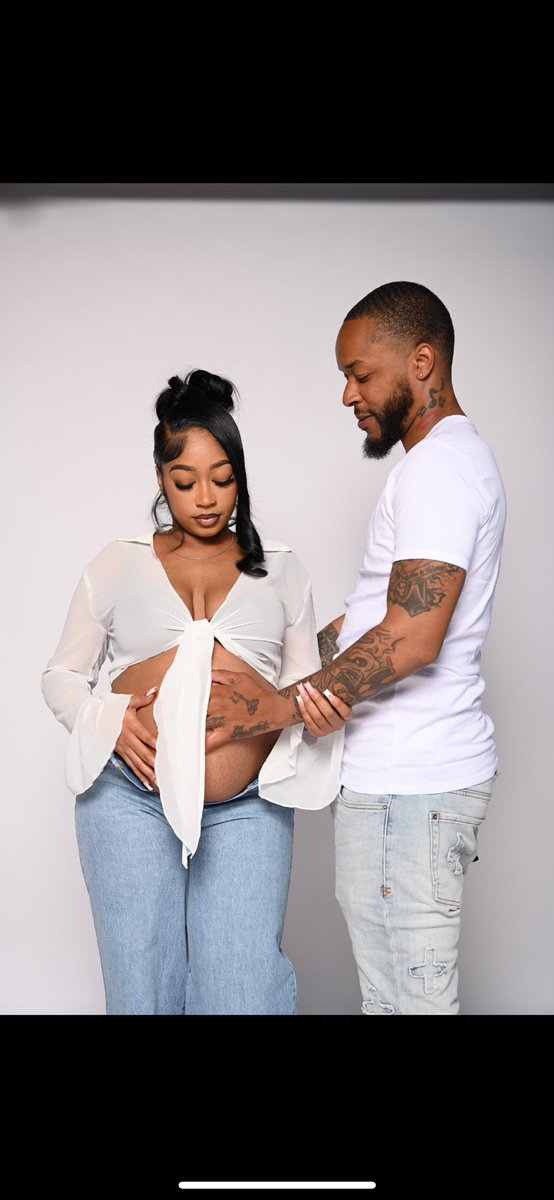 NicolesAmbition's tweet image. Family is 1 thing but creating your own lil family is another thing🫶🏽🥰🤞🏽