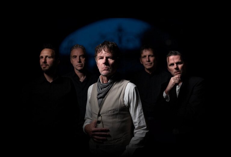 Ho fatto qualche domanda a Simon Huw Jones degli And Also the Trees
L’intervista la trovate su Extra! Music Magazine👇

xtm.it/DettaglioInter…

#intervista #interview #music #musica #AndAlsotheTrees #musiclover #musiclovers