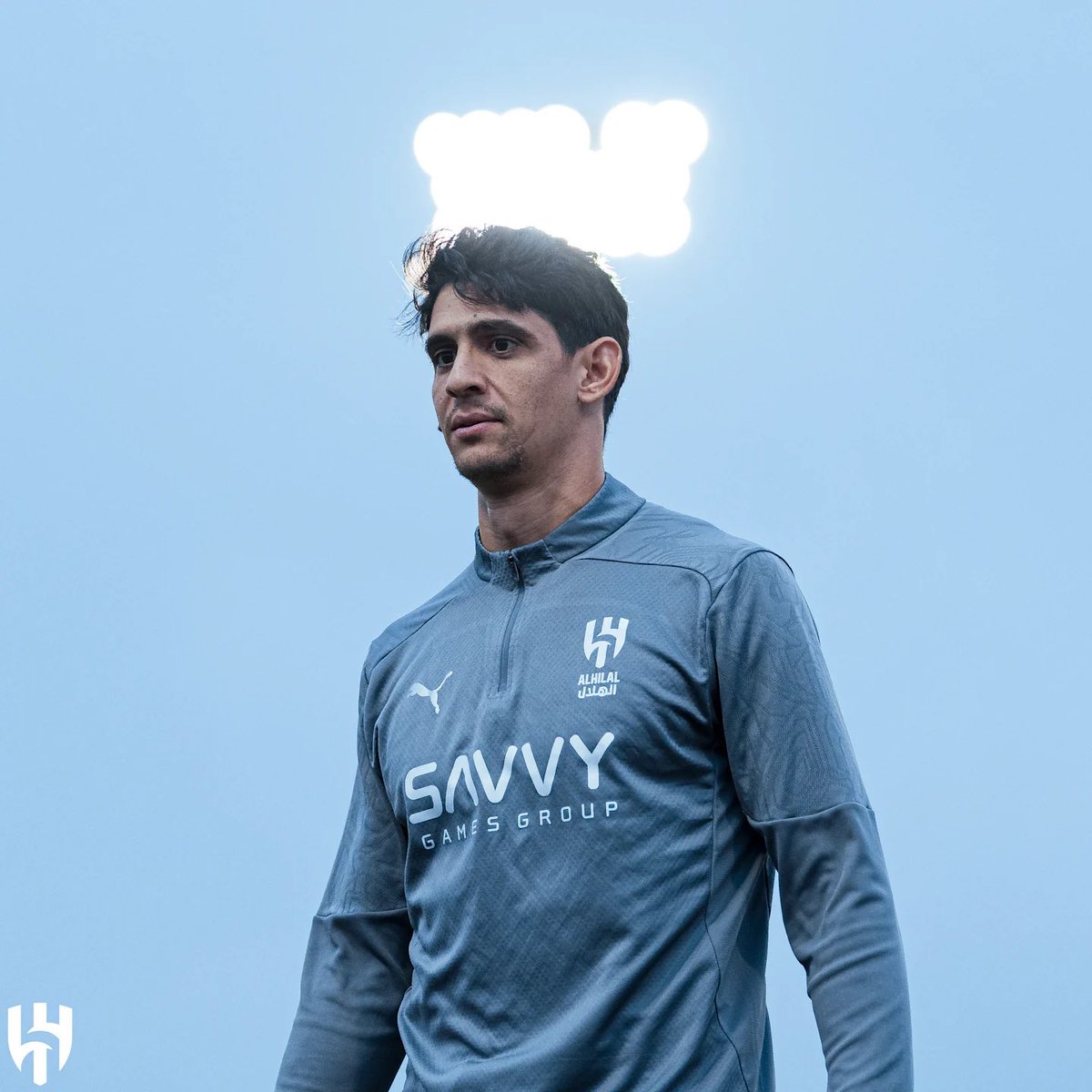 عكاظ 🚨

ياسين بونو يقترب من تمديد عقده مع الهلال حتى 2027.