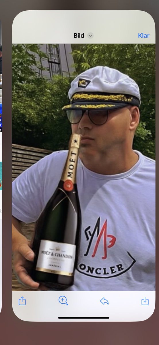 Semestern slut snart 🥳😘skit i det 😘Njut av dagen du lever i 🏒💥 Med vänlig hälsning, Mr Strumpicz him self😇