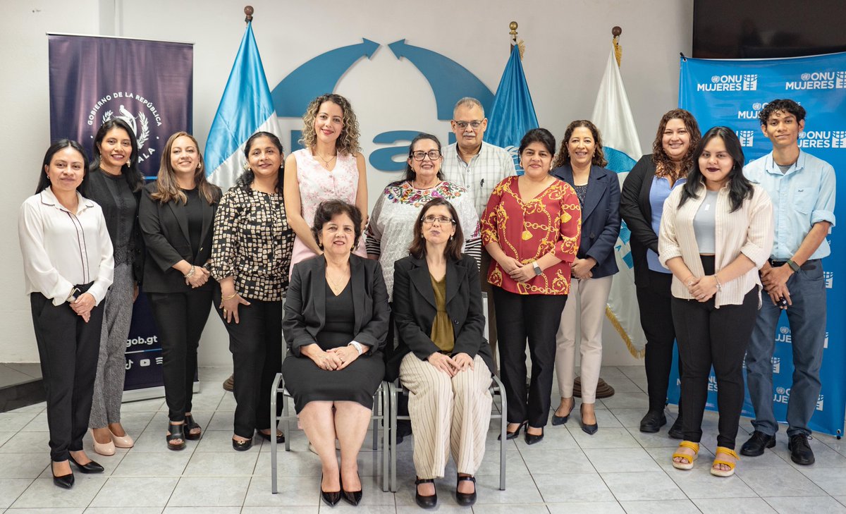 onumujeresgt's tweet image. 📌ONU Mujeres 🇬🇹 y el Instituto Nacional de Administración Pública – @INAPGuatemala firmaron un Memorando de entendimiento para promover la #IgualdadDeGénero y el #Empoderamiento de las mujeres. 📚💜