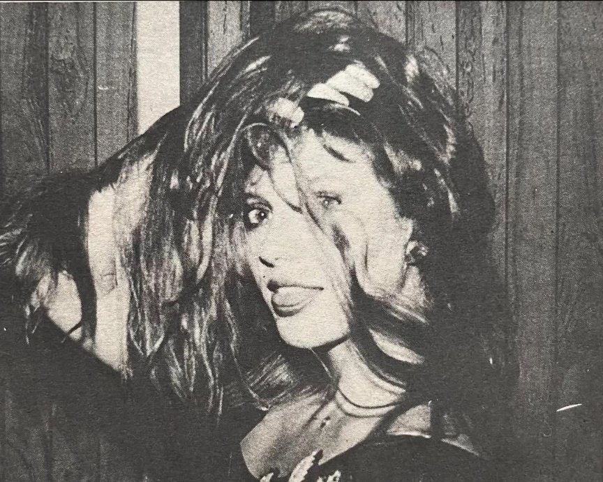 B3B3BUELL's tweet photo. Happy 72nd to one of my favourite singers and muses, and the person who this account is dedicated to Bebe Buell! Have a lovely day. She also released her new song 'skin suit' recently, check it out! ♡ https://t.co/7n082xyRva