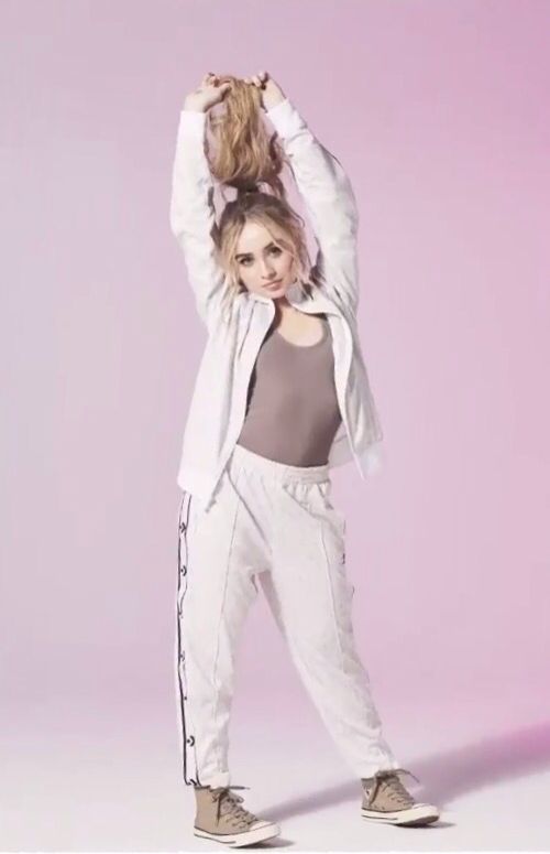 Sabrina carptener
#sabrinacarptener