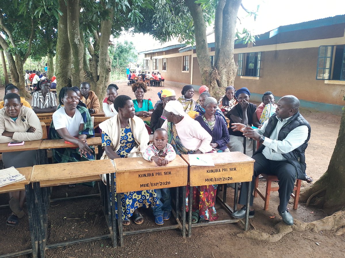 We have been doing school health parents sensitization and you find female parents are coming in numbers but you find only 2-3 male parents. Is it that children's affairs are left to mother's??or why low attendance for male parents??
#skilfulparenting
#childrensmatters