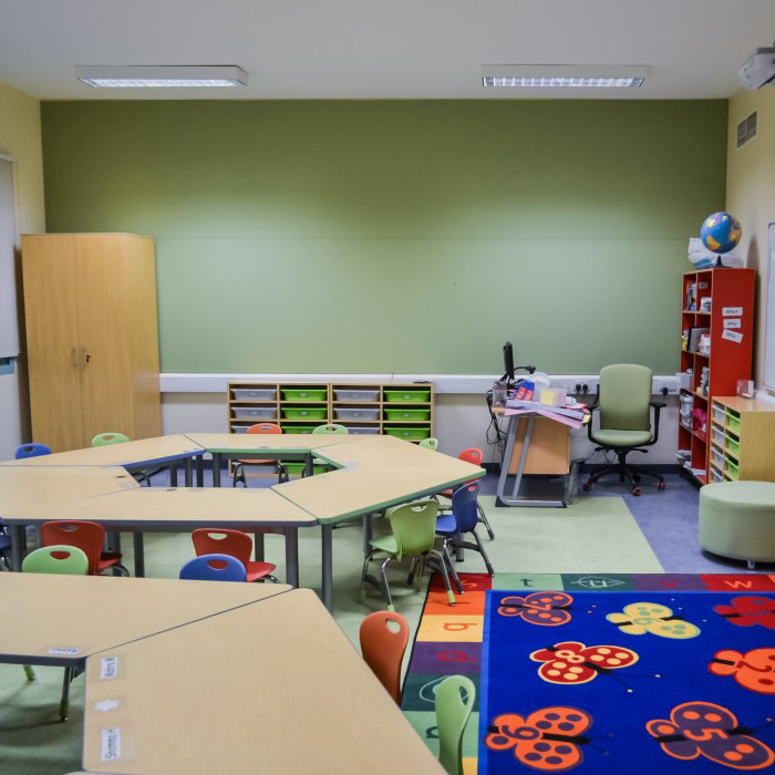 🔇🖍️📌 A quieter classroom starts with your summer upgrade.
Fabricmate® freestanding panels add acoustic comfort and tackable function—perfect for early learning spaces.
#ClassroomDesign #BackToSchoolPrep