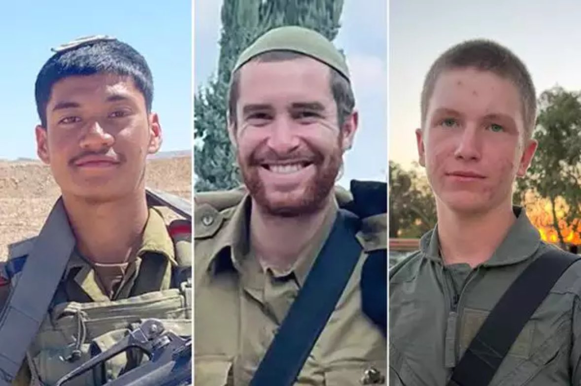 elicoh1's tweet image. הלב כואב.
3 לוחמי שריון גיבורים נפלו היום בקרבות בעזה.
שולח תנחומים למשפחותיהם של יולי פקטור, שלמה שרם, ושהם מנחם, שאיבדו את היקר מכל.
יהי זכרם ברוך