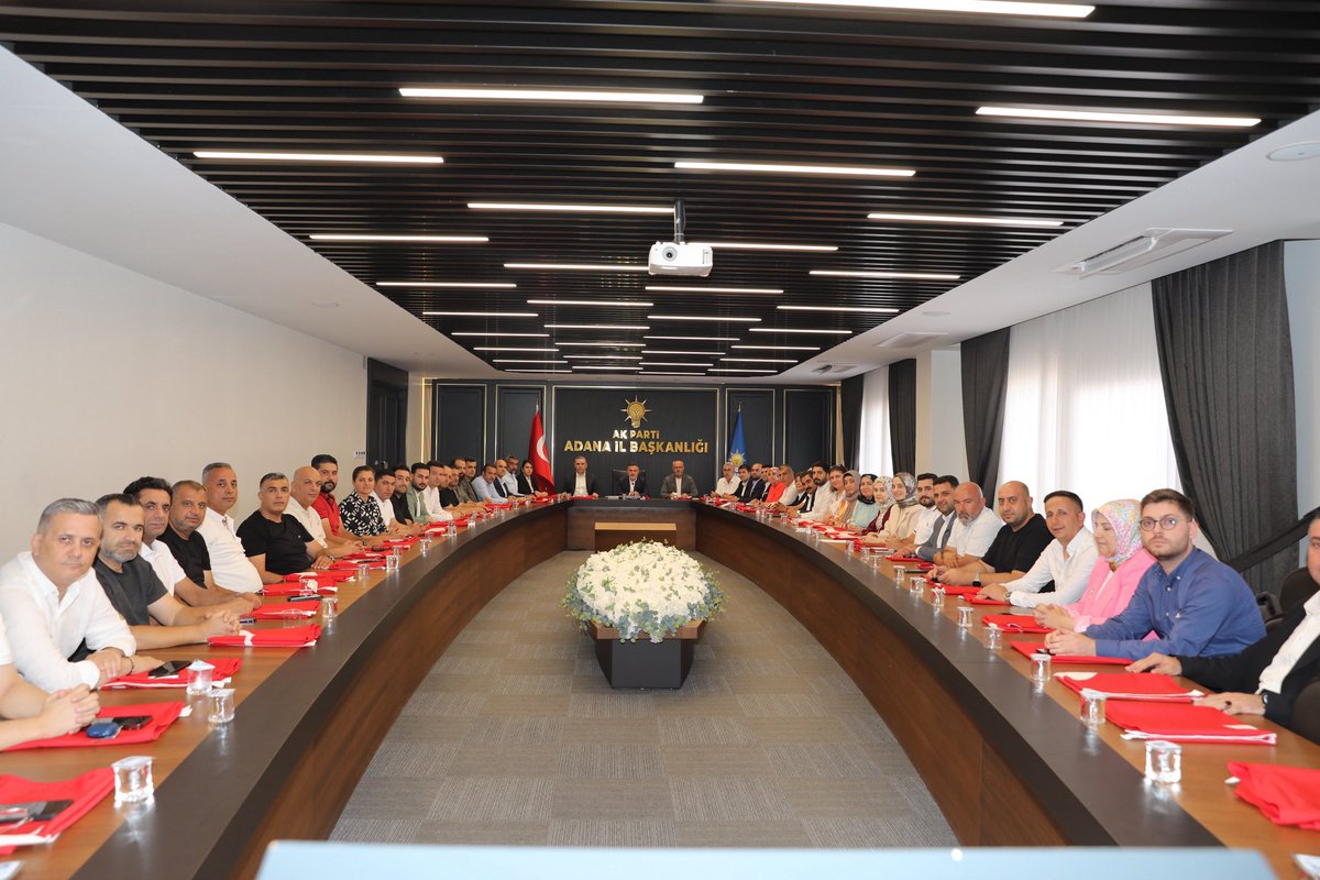 İl Başkanımız Sayın Tamer Dağlı riyasetinde Haftalık Olağan Yürütme ve Yönetim Kurulu Toplantımızı Gerçekleştirdik.

Toplantımız hayırlara vesile olsun.