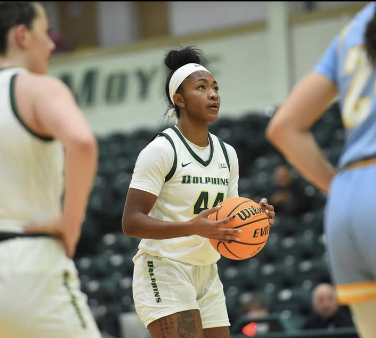 George Michalowski (@michalowskicbb) on Twitter photo Le Moyne (D1) WBB transfer Brianna Williams is still available in the portal, she told <a href="/TPRWBB/">Women's Basketball Transfer Portal</a>.
6'1 forward out of Brampton, Ontario started 31 games over the past two seasons. This year, she averaged 4.7 PPG and 5 RPG. Le Moyne (D1) WBB transfer Brianna Williams is still available in the portal, she told <a href="/TPRWBB/">Women's Basketball Transfer Portal</a>.
6'1 forward out of Brampton, Ontario started 31 games over the past two seasons. This year, she averaged 4.7 PPG and 5 RPG.