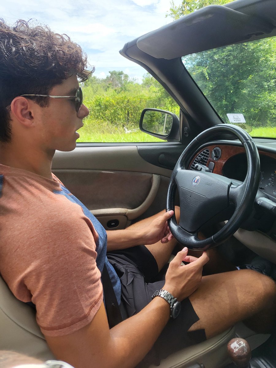 If you are too far to be steps maxin, be at least sun maxin.  Accepting the position of young based bitcoiner health obsessed intern at <a href="/VibeCapitalMgmt/">Vibes Capital Management</a> would be chill.  Teaching the youth how to vibe is full time.
<a href="/DzambhalaHODL/">Steven Lubka ☀️</a> I'm ready.